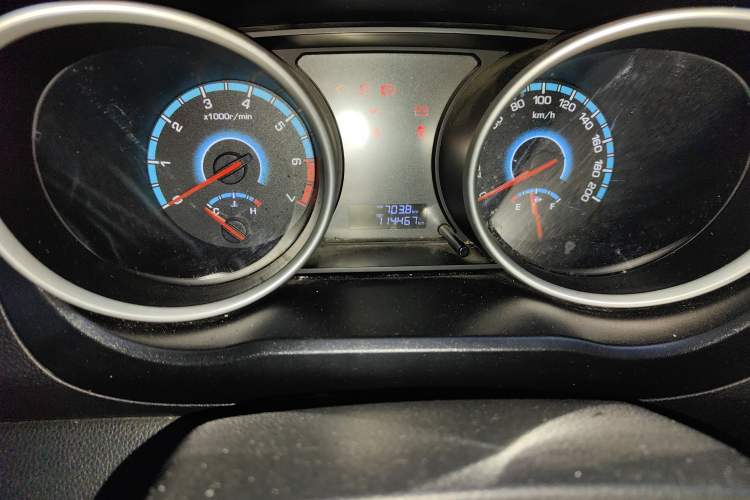 Used CHANGAN KAICHENG Ruixing S50 2017 S50V 1.5L Manual Logistics Version I China V Standard Odometer Close Up