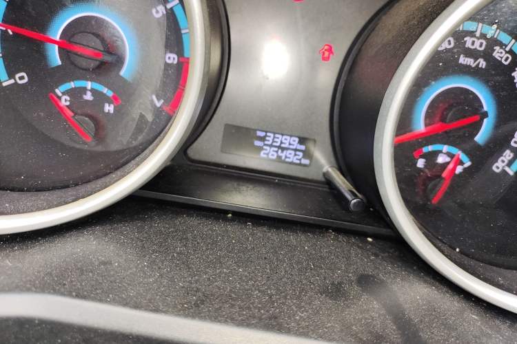 Used CHANGAN KAICHENG Ruixing S50 2017 S50V 1.5L Manual Logistics Version I China V Standard Odometer Close Up