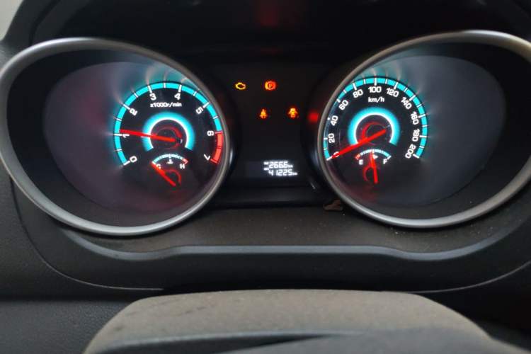 Used CHANGAN KAICHENG Ruixing S50 2017 S50V 1.5L Manual Logistics Version III China V Standard Odometer Close Up