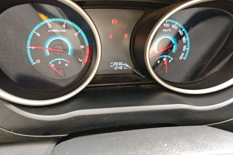 Used CHANGAN KAICHENG Ruixing S50 2017 S50V 1.5L Manual Logistics Version II China V Standard Odometer Close Up