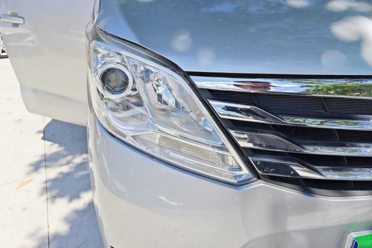 Used CHANGAN KAICHENG Ruixing S50 2017 S50V 1.5L Manual Logistics Version III China V Standard Right Front Headlight