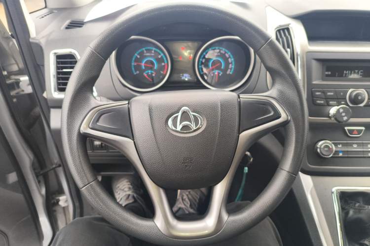 Used CHANGAN KAICHENG Ruixing S50 2017 S50V 1.5L Manual Logistics Version I China V Standard Steering Wheel