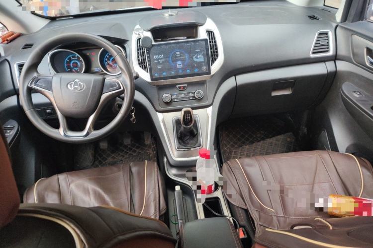 Used CHANGAN KAICHENG Ruixing S50 2017 1.5L Manual Comfort Model China V Standard Center Console