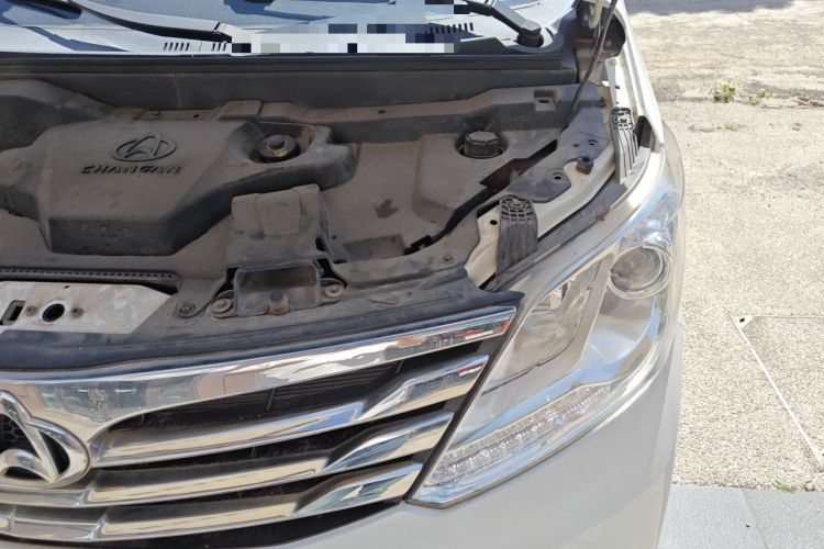 Used CHANGAN KAICHENG Ruixing S50 2017 1.5L Manual Flagship Model China V Standard Engine Bay Left