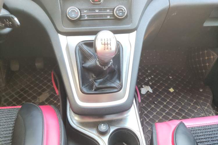Used CHANGAN KAICHENG Ruixing S50 2017 1.5T Manual Comfort Model 5MT Gear Lever