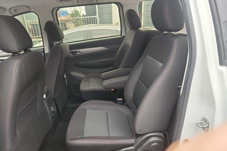 Used CHANGAN KAICHENG Ruixing S50 2017 1.5T Manual Comfort Model 6MT China V Standard Left Rear Seat
