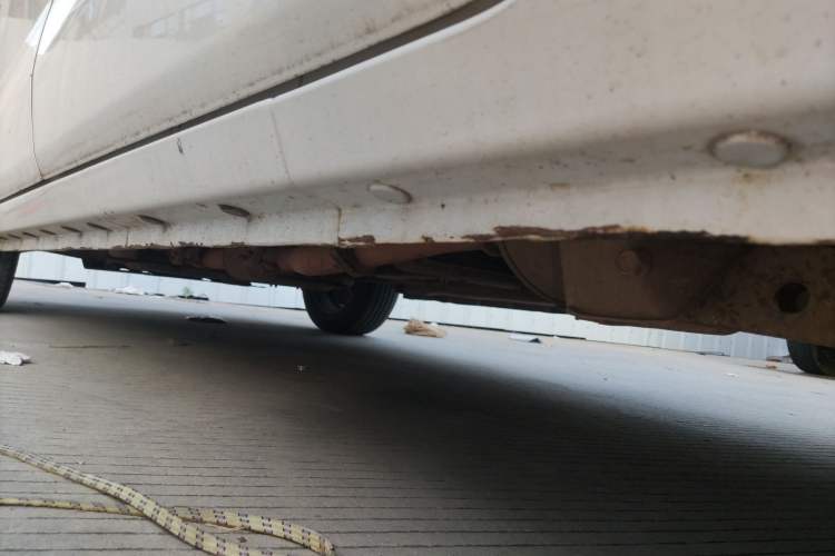 Used CHANGAN KAICHENG Ruixing S50 2017 1.5T Manual Comfort Model 5MT Left Side Sill