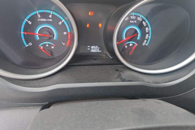 Used CHANGAN KAICHENG Ruixing S50 2017 1.5L Manual Comfort Model China V Standard Odometer Close Up
