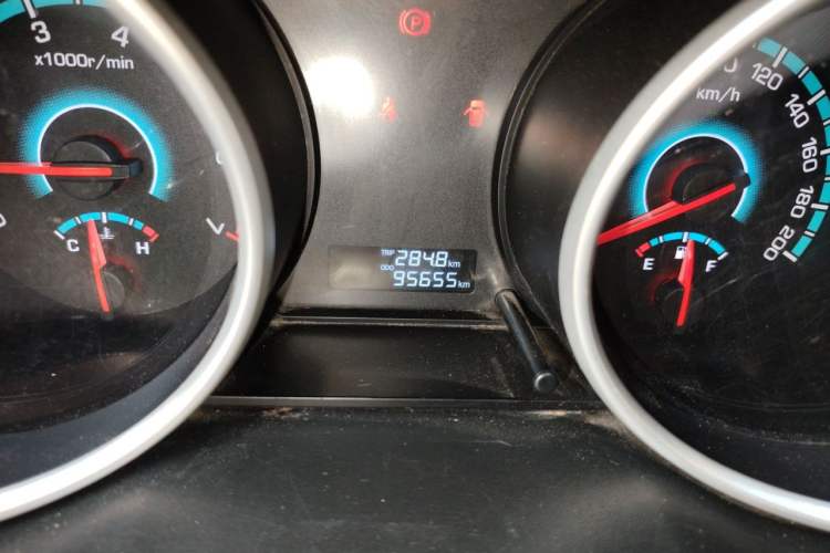 Used CHANGAN KAICHENG Ruixing S50 2017 1.5T Manual Comfort Model 5MT Odometer Close Up