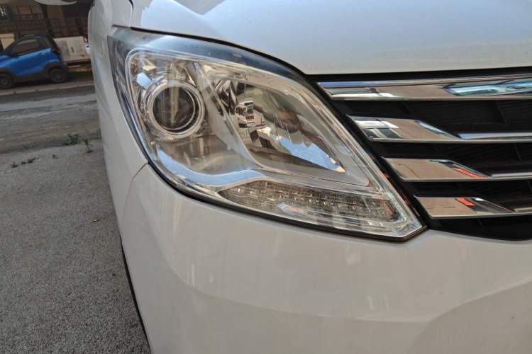 Used CHANGAN KAICHENG Ruixing S50 2017 1.5L Manual Flagship Model China V Standard Right Front Headlight