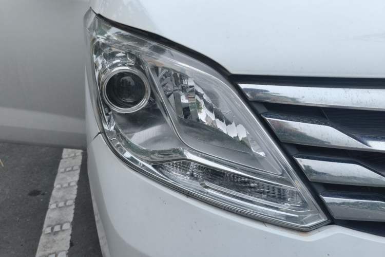 Used CHANGAN KAICHENG Ruixing S50 2017 1.5T Manual Comfort Model 6MT China V Standard Right Front Headlight