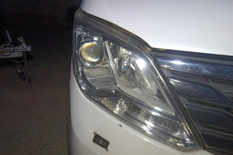Used CHANGAN KAICHENG Ruixing S50 2017 1.5T Manual Comfort Model 6MT China V Standard Right Front Headlight