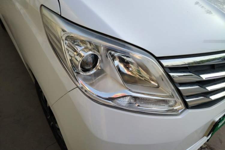Used CHANGAN KAICHENG Ruixing S50 2017 1.5T Manual Comfort Model 5MT Right Front Headlight
