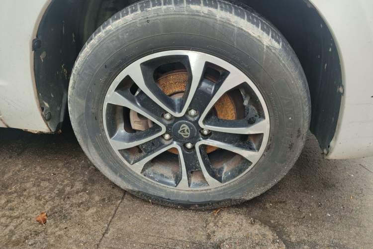 Used CHANGAN KAICHENG Ruixing S50 2017 1.5L Manual Comfort Model China V Standard Right Front Wheel Hub