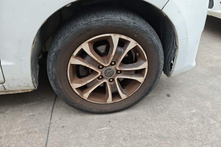 Used CHANGAN KAICHENG Ruixing S50 2017 1.5T Manual Comfort Model 6MT China V Standard Right Front Wheel Hub