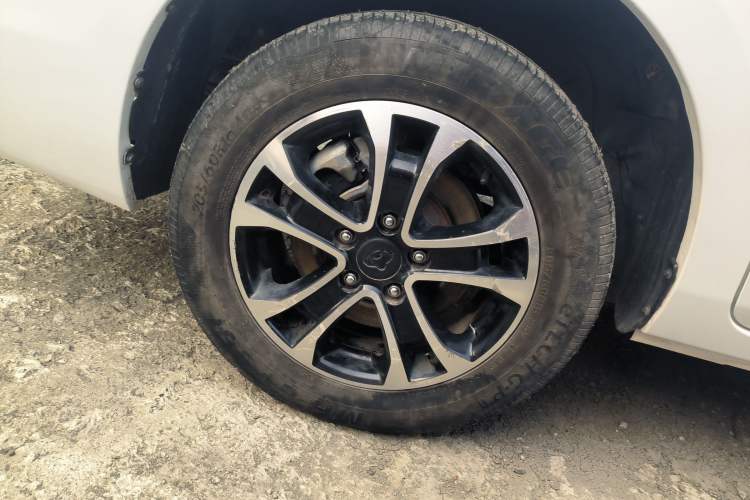 Used CHANGAN KAICHENG Ruixing S50 2017 1.5T Manual Comfort Model 6MT China V Standard Right Rear Wheel Hub