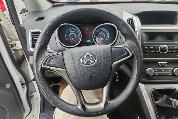 Used CHANGAN KAICHENG Ruixing S50 2017 1.5T Manual Comfort Model 6MT China V Standard Steering Wheel