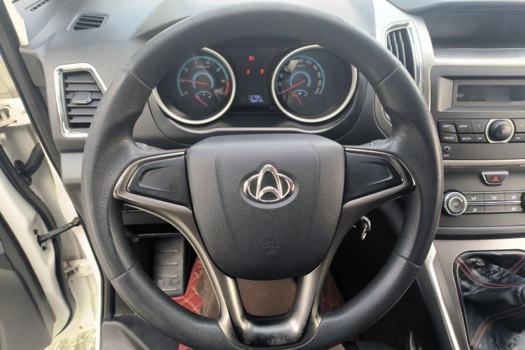 Used CHANGAN KAICHENG Ruixing S50 2017 1.5T Manual Comfort Model 6MT China V Standard Steering Wheel