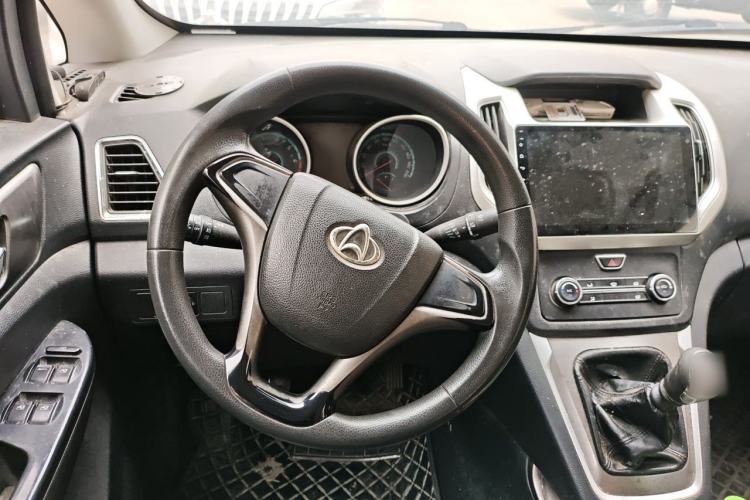 Used CHANGAN KAICHENG Ruixing S50 2017 1.5T Manual Comfort Model 6MT China V Standard Steering Wheel