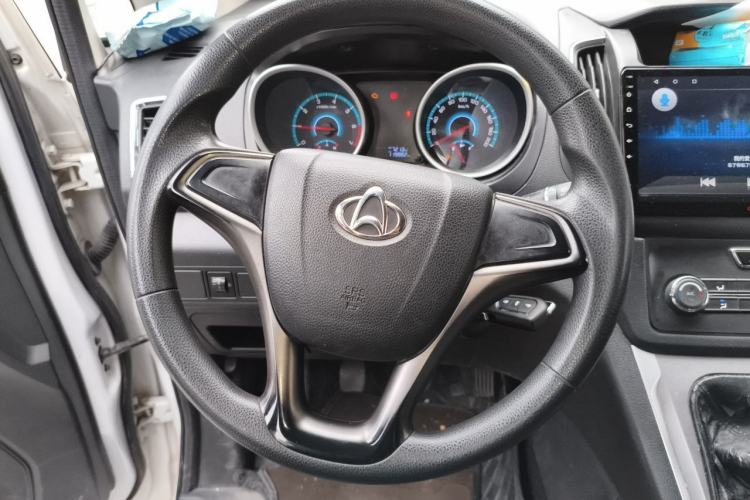 Used CHANGAN KAICHENG Ruixing S50 2017 1.5T Manual Comfort Model 6MT China V Standard Steering Wheel