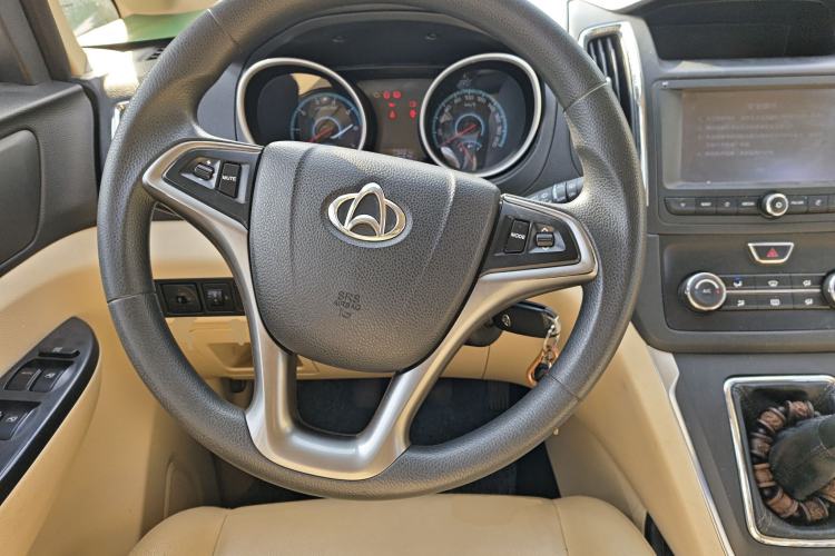 Used CHANGAN KAICHENG Ruixing S50 2017 1.5L Manual Luxury Model China V Standard Steering Wheel