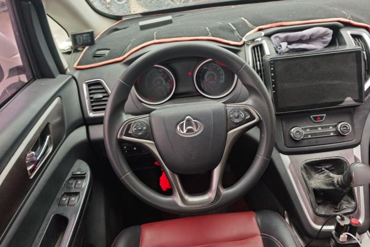 Used CHANGAN KAICHENG Ruixing S50 2017 1.5T Manual Comfort Model 6MT China V Standard Steering Wheel