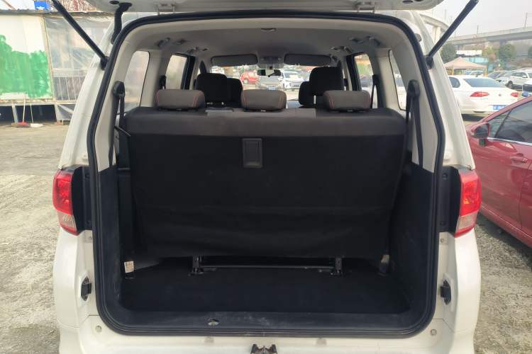 Used CHANGAN KAICHENG Ruixing S50 2017 1.5T Manual Comfort Model 6MT China V Standard Trunk
