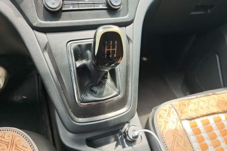 Used CHANGAN KAICHENG Ruixing S50 2018 S50V 1.5L Logistics Edition 5 Seats China V Emission Standard Gear Lever