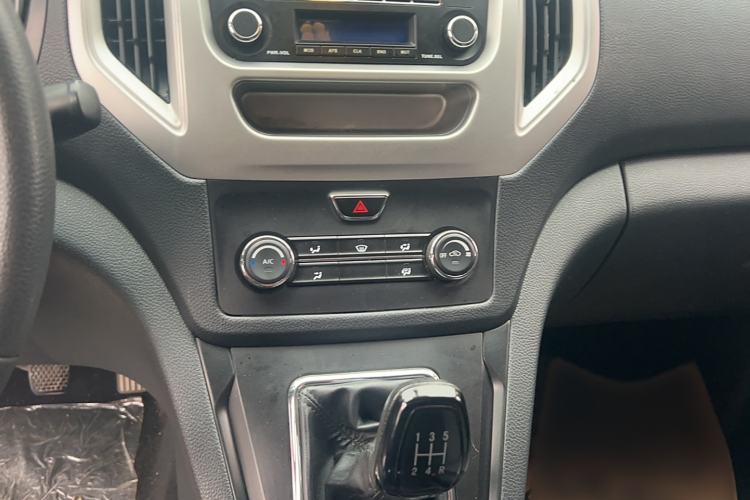 Used CHANGAN KAICHENG Ruixing S50 2018 S50V 1.5L Logistics Edition 5 Seats China VI Standard Audio And AC Panel