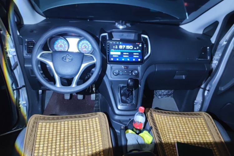 Used CHANGAN KAICHENG Ruixing S50 2018 S50V 1.5L Logistics Edition 5 Seats China V Emission Standard Center Console