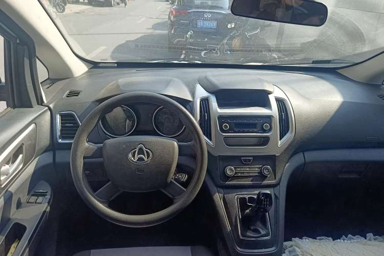 Used CHANGAN KAICHENG Ruixing S50 2018 S50V 1.5L Logistics Edition 5 Seats China VI Standard Center Console
