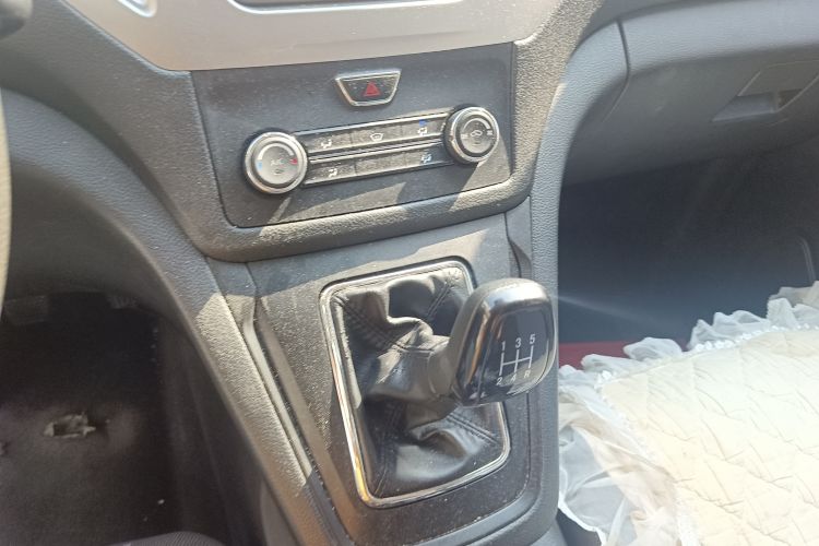 Used CHANGAN KAICHENG Ruixing S50 2018 S50V 1.5L Logistics Edition 5 Seats China VI Standard Gear Lever