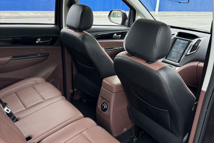 Used CHANGAN KAICHENG Ruixing S50T 2018 1.5T Manual Elite Edition China V Standard Interior 3