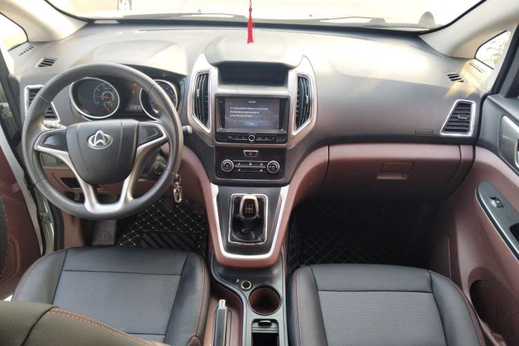 Used CHANGAN KAICHENG Ruixing S50T 2018 1.5L Manual Standard Edition China V standard Center Console