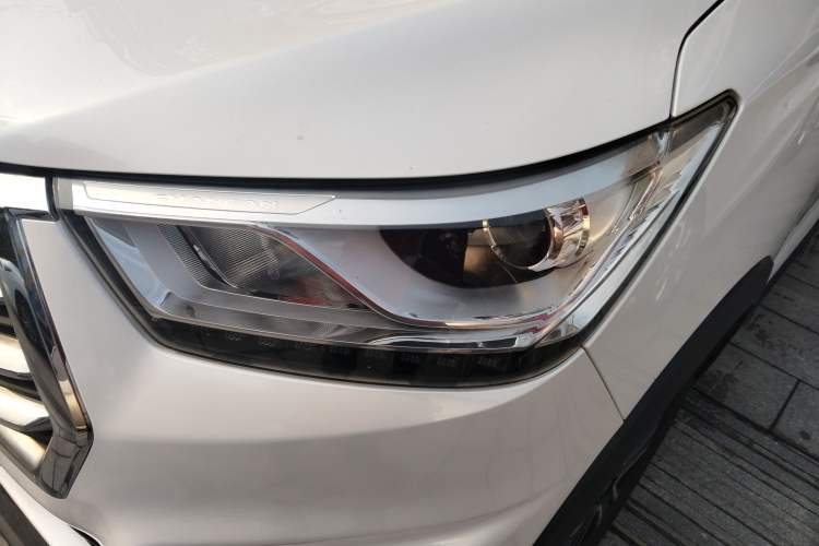 Used CHANGAN KAICHENG Ruixing S50T 2018 1.5L Manual Standard Edition China V standard Left Front Headlight