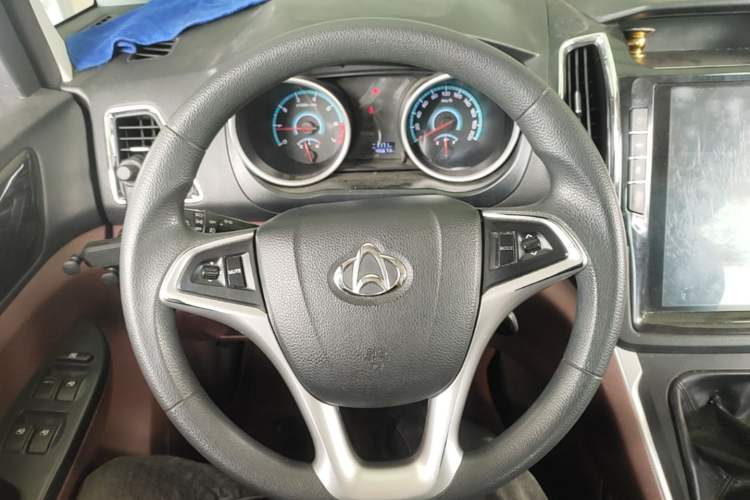 Used CHANGAN KAICHENG Ruixing S50T 2018 1.5T Manual Elite Edition China V Standard Steering Wheel