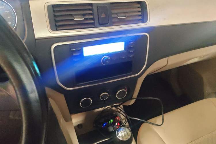 Used CHANGAN KAICHENG Shenqi F30 2016 1.5L Standard Long-Wheelbase DAM15L Audio And AC Panel