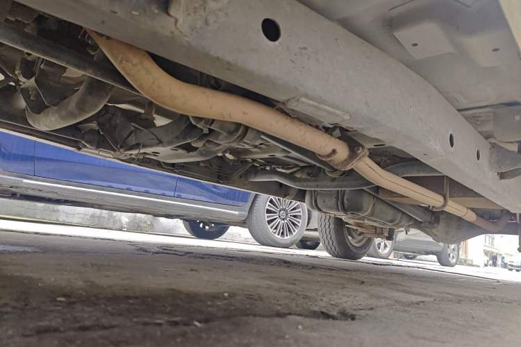 Used CHANGAN KAICHENG Shenqi F30 2016 1.5L Luxury Short-Wheelbase DAM15L Chassis Front Left