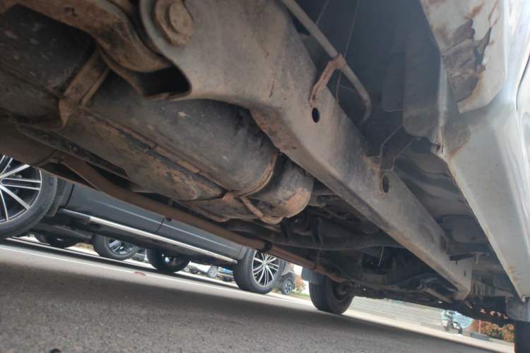 Used CHANGAN KAICHENG Shenqi F30 2016 1.5L Comfort Plus Long Wheelbase DAM15L Chassis Rear Right