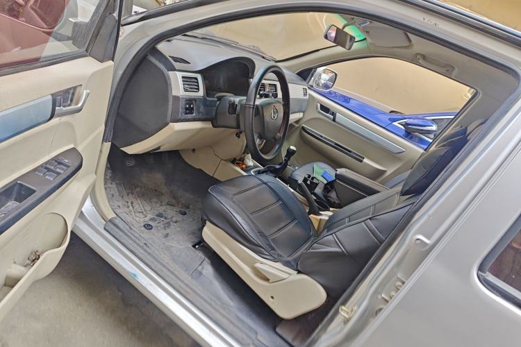 Used CHANGAN KAICHENG Shenqi F30 2016 1.5L Luxury Short-Wheelbase DAM15L Driver Seat
