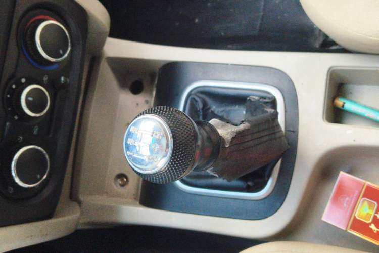 Used CHANGAN KAICHENG Shenqi F30 2016 1.5L Comfort Version Short Wheelbase DAM15L Gear Lever