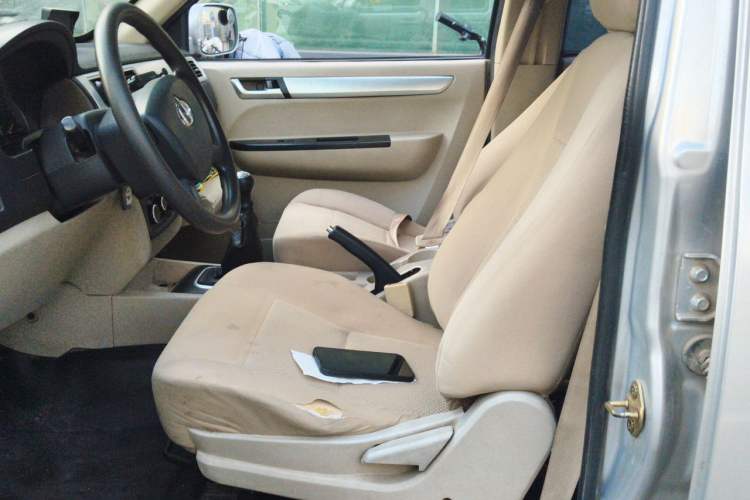 Used CHANGAN KAICHENG Shenqi F30 2016 1.5L Comfort Version Short Wheelbase DAM15L Left Front Seat