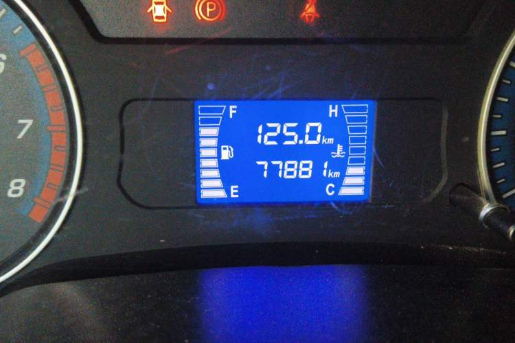 Used CHANGAN KAICHENG Shenqi F30 2016 1.5L Comfort Version Short Wheelbase DAM15L Odometer Close Up