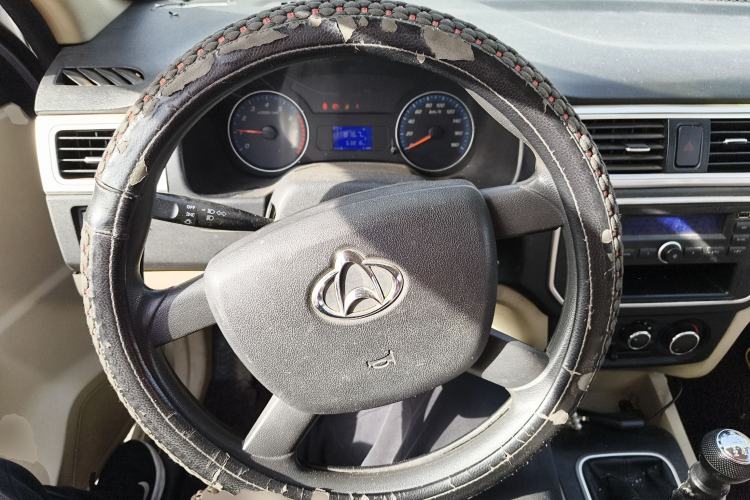Used CHANGAN KAICHENG Shenqi F30 2016 1.5L Comfort Plus Long Wheelbase DAM15L Steering Wheel