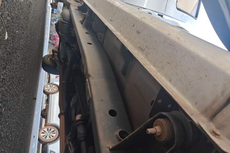 Used CHANGAN KAICHENG Shenqi F30 2018 1.5L Comfort Plus Long Wheelbase DAM15L Chassis Front Right