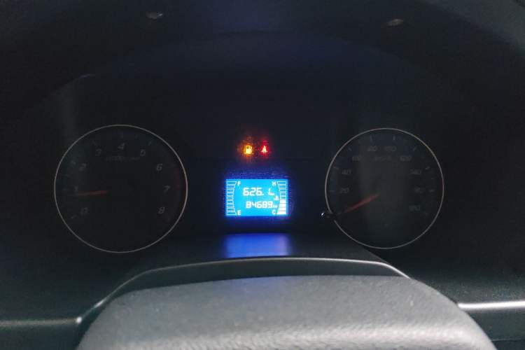 Used CHANGAN KAICHENG Shenqi F30 2018 1.5L Comfort Trim Short Wheelbase DAM15L Instrument Cluster