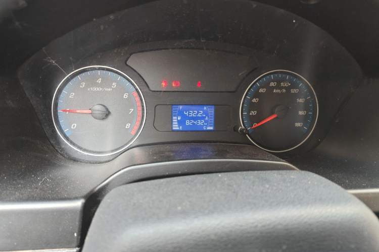 Used CHANGAN KAICHENG Shenqi F30 2018 1.5L Comfort Plus Long Wheelbase DAM15L Odometer Close Up