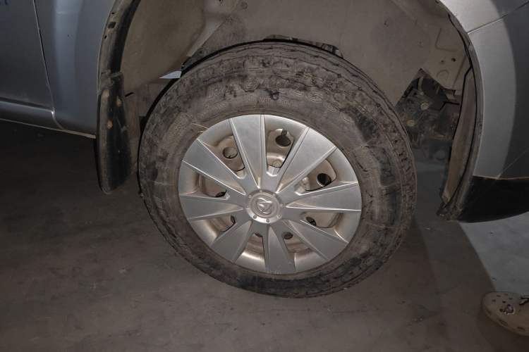 Used CHANGAN KAICHENG Shenqi F30 2018 1.5L Luxury Long-Wheelbase Model DAM15L Right Front Wheel Hub