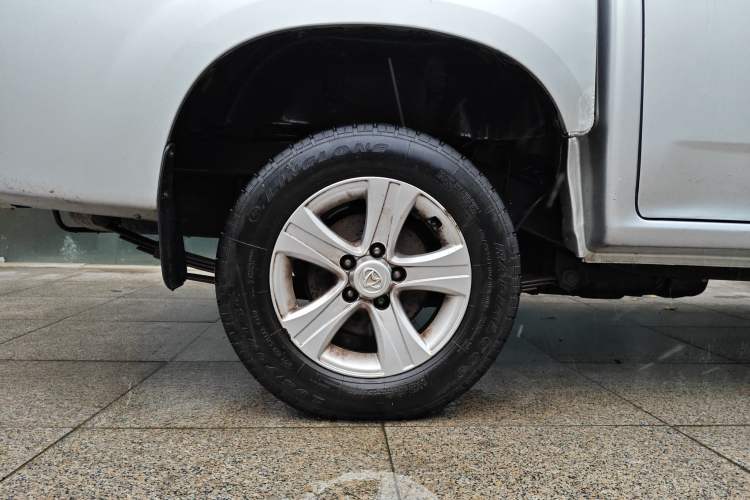 Used CHANGAN KAICHENG Shenqi F30 2018 1.5L Comfort Trim Short Wheelbase DAM15L Right Rear Wheel Hub