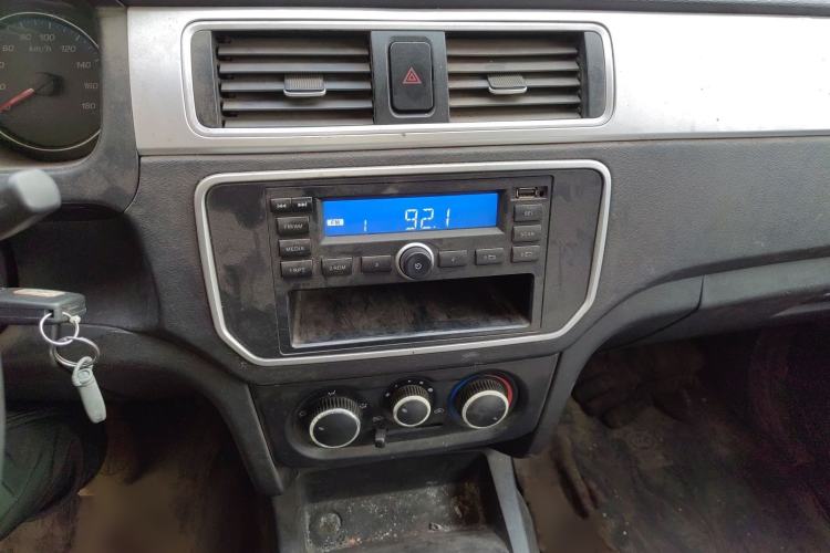 Used CHANGAN KAICHENG Shenqi F30 2018 1.5L Comfort Trim Short Wheelbase DAM15L Audio And AC Panel